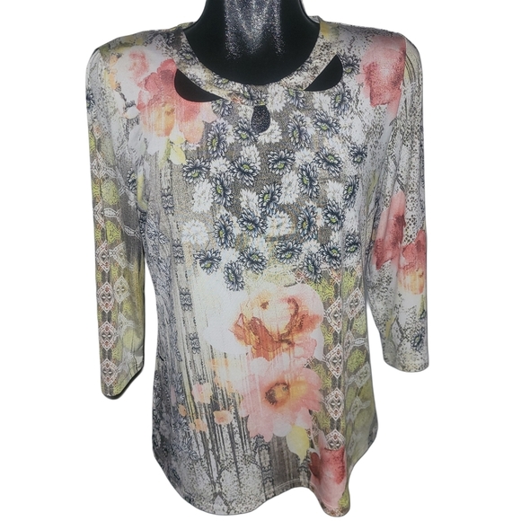 Emotions Paisley Floral Print Top with Cutout Neckline M - Picture 2 of 7